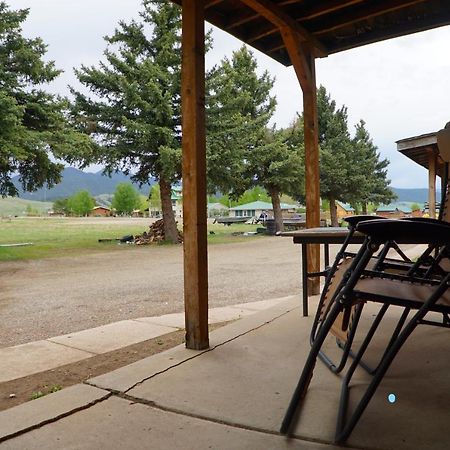 Eagle Nest Fly Shack & Lodge 외부 사진